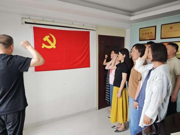 嚴(yán)守八項(xiàng)規(guī)定 喜迎“七一”華誕——集團(tuán)公司咨詢黨支部組織開(kāi)展迎“七一”主題黨日活動(dòng)